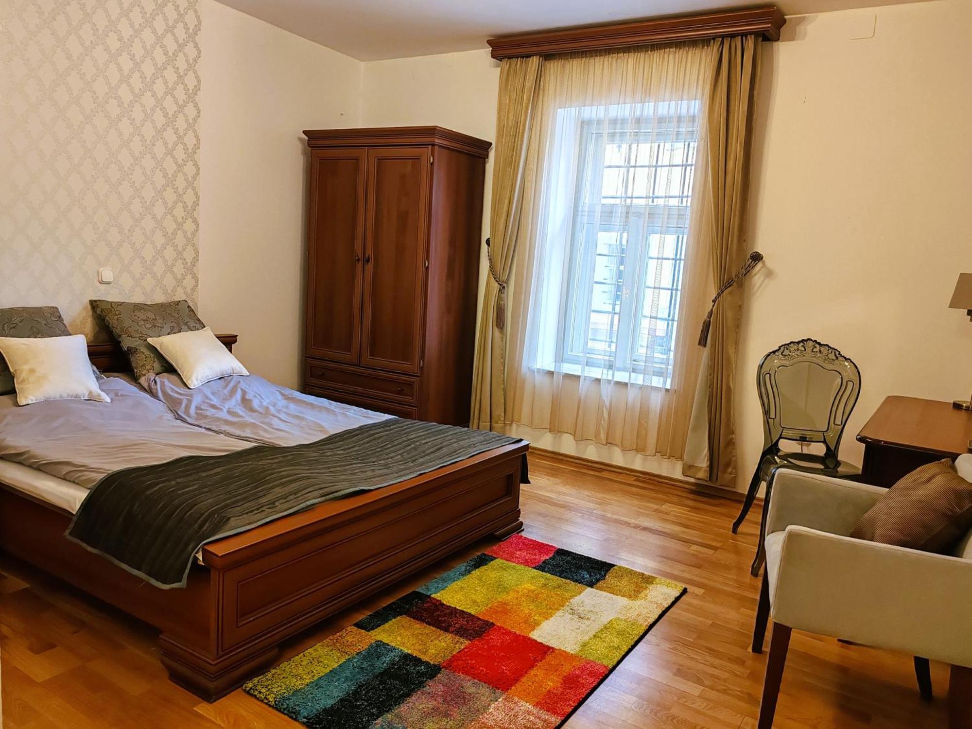 Varosi Vendeghaz Guest house